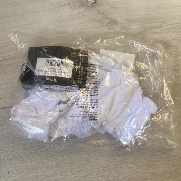 Pretty Little Things White Frill Edge Ruched‎ Back Bikini Bottoms Size 10 NWT - Picture 5 of 6